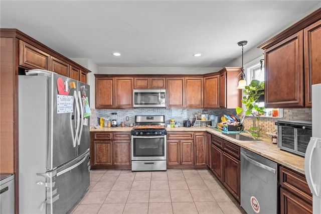 46 Irving Street, North Providence, RI 02904