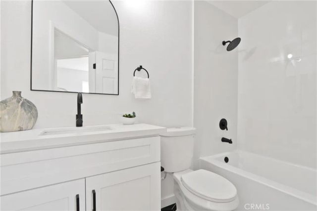 1425 W 146th Street West 1, Gardena, CA 90247