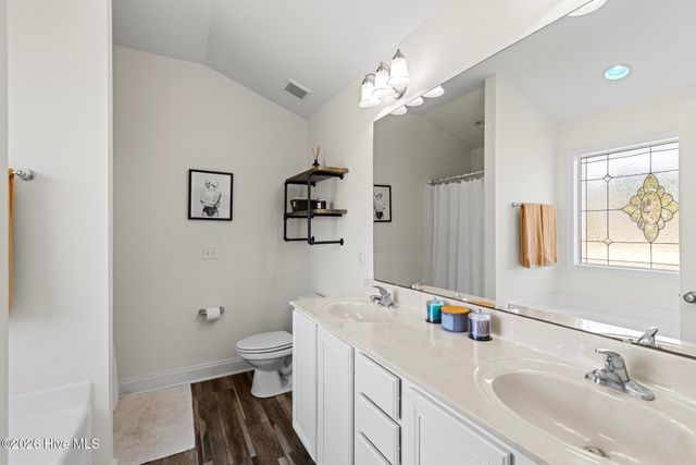 211 Gelynda Court, Holly Ridge, NC 28445