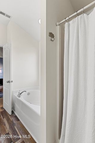 211 Gelynda Court, Holly Ridge, NC 28445