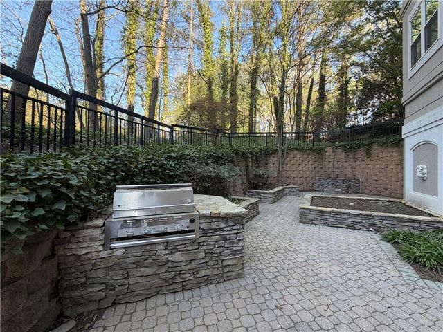 2511 River Green Drive NW 2511, Atlanta, GA 30327