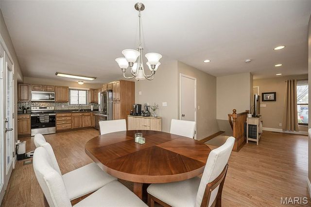 1226 Kings Trail Lane, Fenton, MO 63026