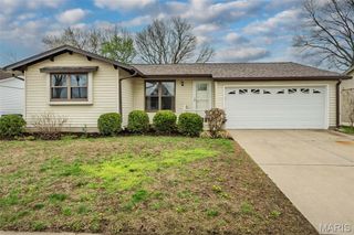 1226 Kings Trail Lane, Fenton, MO 63026