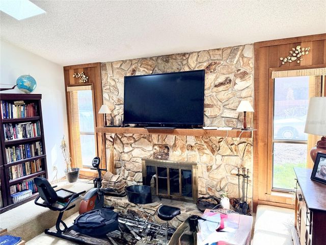 1813 MAINE COURT, Tavares, FL 32778