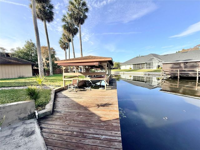 1813 MAINE COURT, Tavares, FL 32778