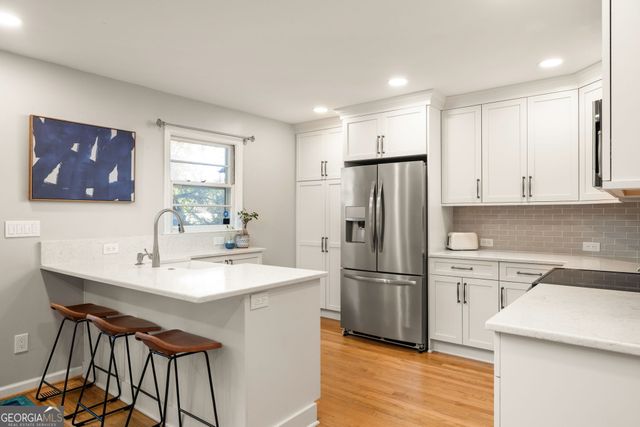811 Whelchel Drive, Decatur, GA 30033