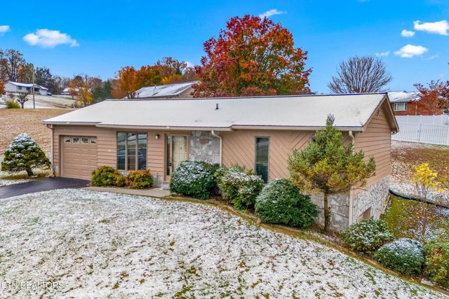 1249 Green Acres Drive, Newport, TN 37821