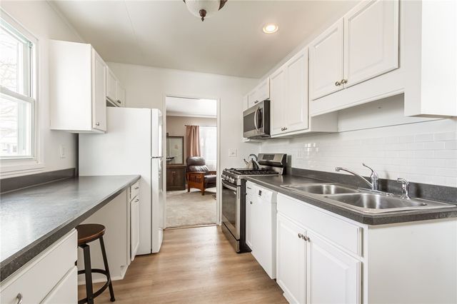 116 Cimarron Drive, Rochester, NY 14620