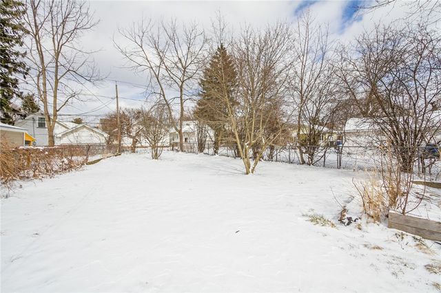 116 Cimarron Drive, Rochester, NY 14620