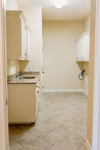 1909 Debbie, Bryan, TX 77802