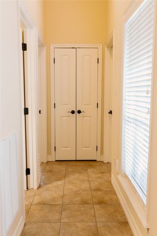 1909 Debbie, Bryan, TX 77802