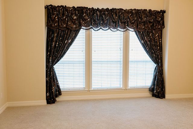 1909 Debbie, Bryan, TX 77802