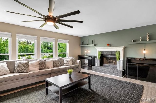 6 Parsons Creek Court, O'fallon, MO 63366