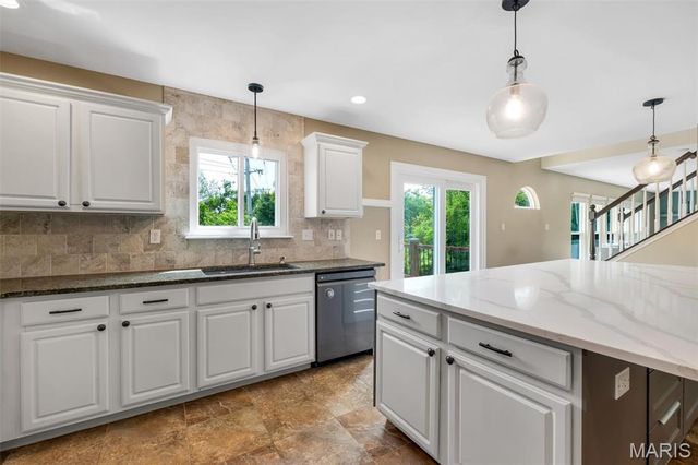 6 Parsons Creek Court, O'fallon, MO 63366