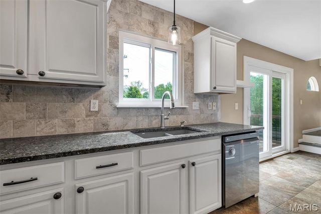 6 Parsons Creek Court, O'fallon, MO 63366
