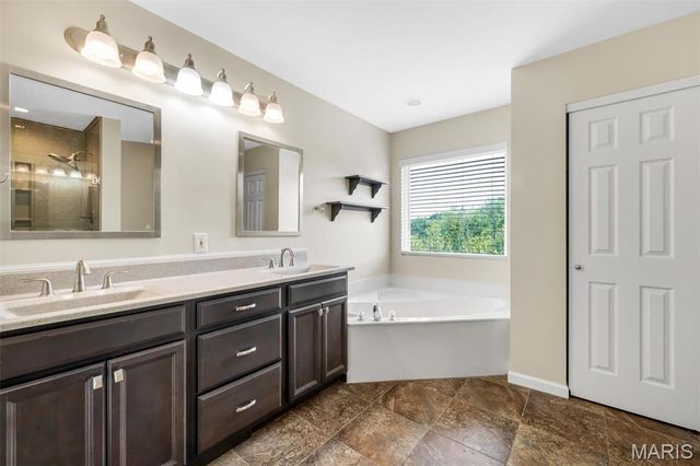 6 Parsons Creek Court, O'fallon, MO 63366