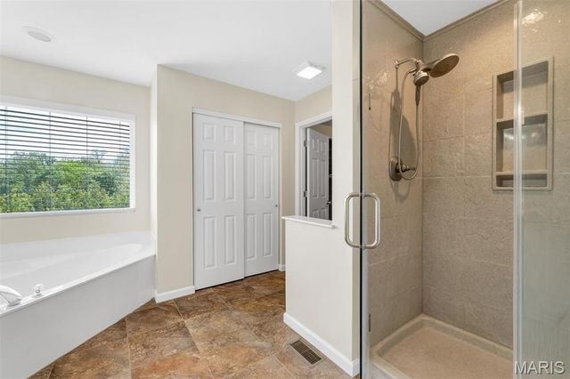 6 Parsons Creek Court, O'fallon, MO 63366