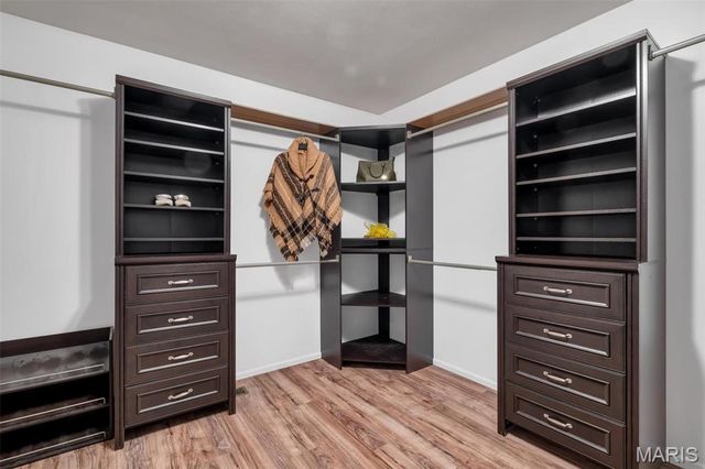 6 Parsons Creek Court, O'fallon, MO 63366