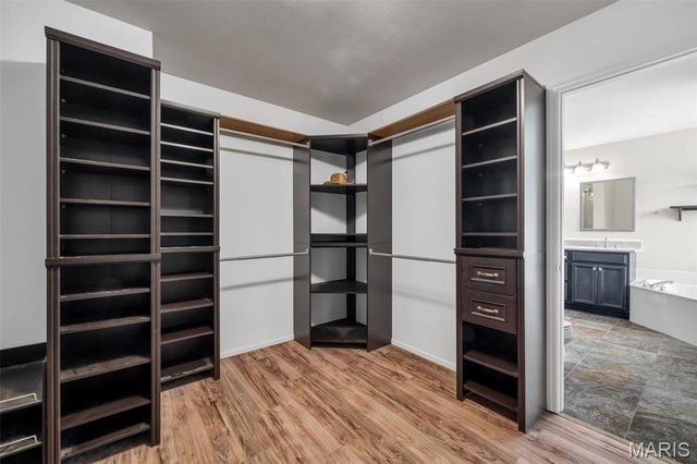 6 Parsons Creek Court, O'fallon, MO 63366