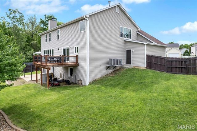 6 Parsons Creek Court, O'fallon, MO 63366