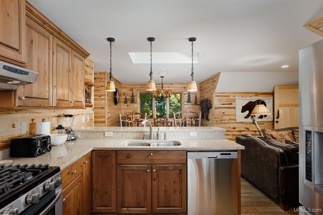 6920 N Lake Six Road, Mercer C-wi, WI 54547