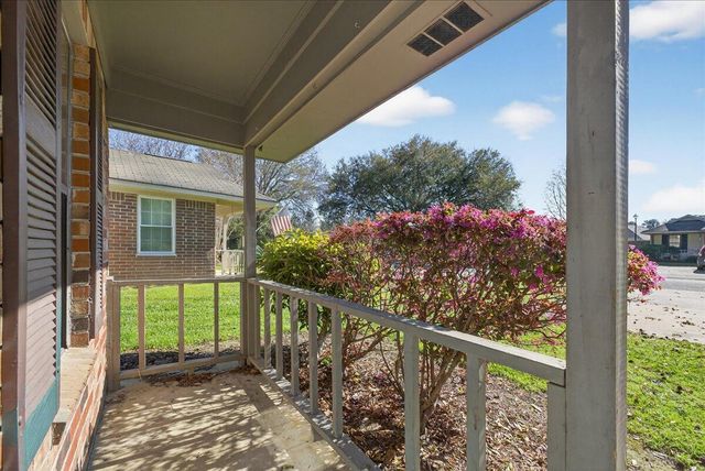 719 Temple Road B, Ladson, SC 29456