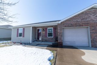 511 S Eighth Avenue, Haubstadt, IN 47639