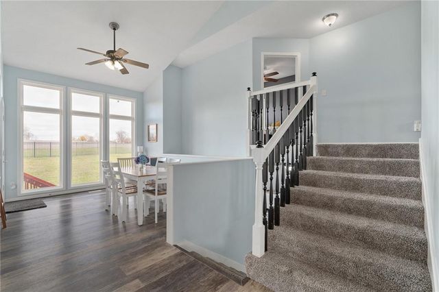 15604 Pebble Terrace, Basehor, KS 66007