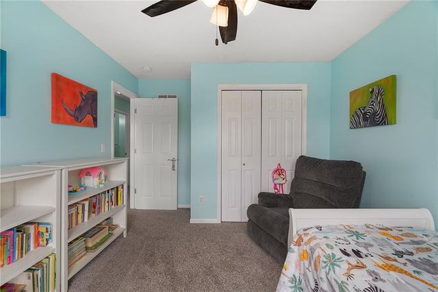 15604 Pebble Terrace, Basehor, KS 66007