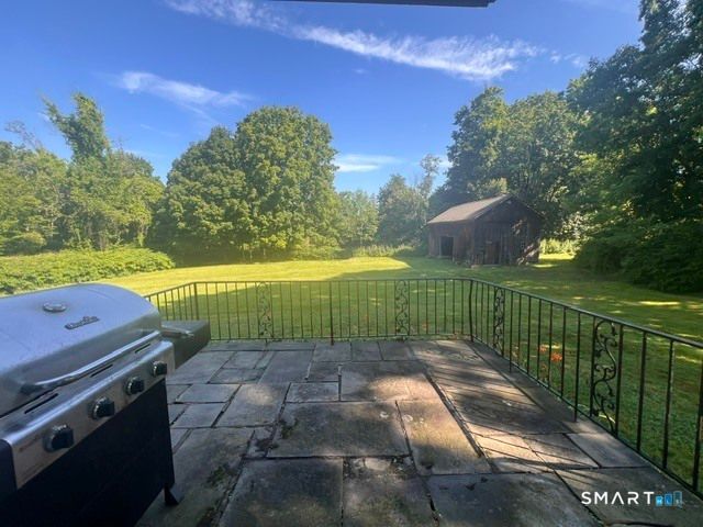 11 Warner Road, Bridgewater, CT 06752
