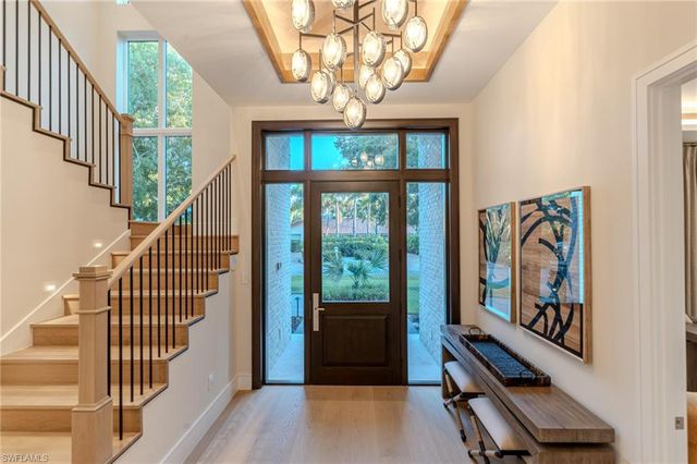 777 Broad CT S, Naples, FL 34102