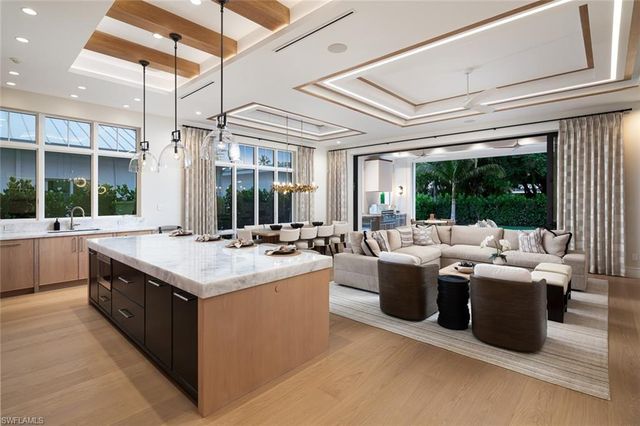 777 Broad CT S, Naples, FL 34102