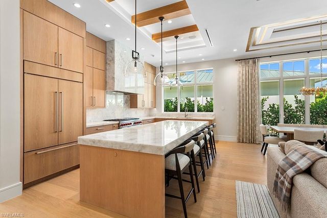 777 Broad CT S, Naples, FL 34102