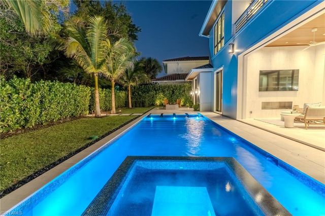 777 Broad CT S, Naples, FL 34102