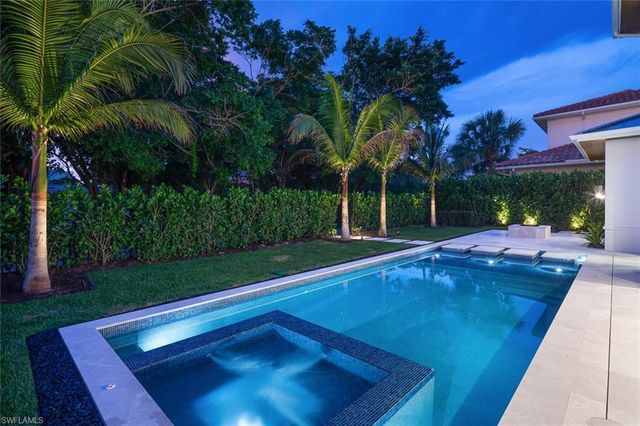 777 Broad CT S, Naples, FL 34102