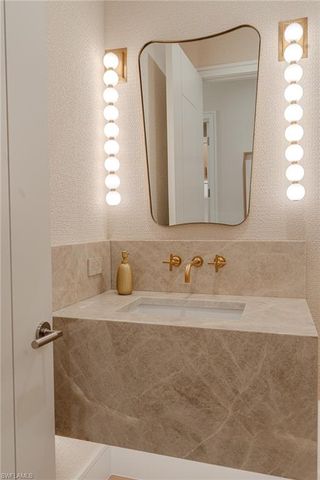 777 Broad CT S, Naples, FL 34102