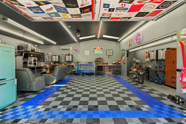 2463 E ARNETT DR, Millcreek, UT 84109