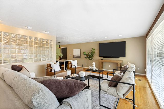 2463 E ARNETT DR, Millcreek, UT 84109