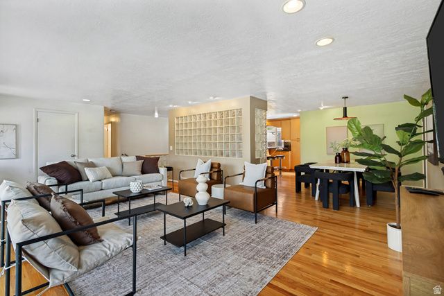 2463 E ARNETT DR, Millcreek, UT 84109