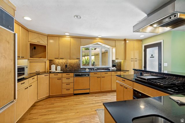 2463 E ARNETT DR, Millcreek, UT 84109