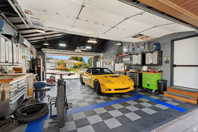 2463 E ARNETT DR, Millcreek, UT 84109