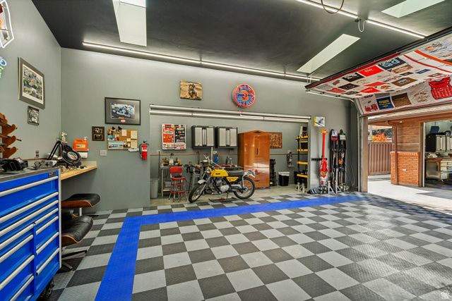 2463 E ARNETT DR, Millcreek, UT 84109