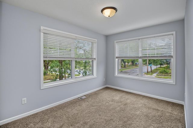 1662 Minnehaha Avenue E, Saint Paul, MN 55106