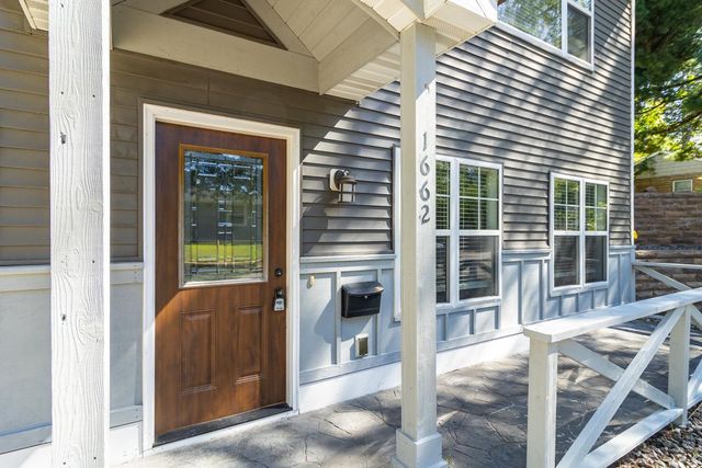 1662 Minnehaha Avenue E, Saint Paul, MN 55106