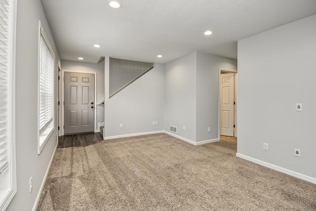 1662 Minnehaha Avenue E, Saint Paul, MN 55106