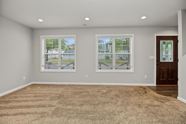 1662 Minnehaha Avenue E, Saint Paul, MN 55106