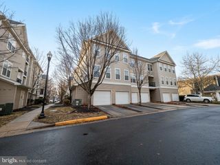 13341-T CONNOR DR #T, Centreville, VA 20120