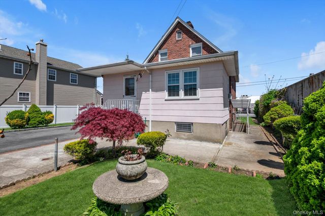 1353 Kiefer Avenue, Elmont, NY 11003