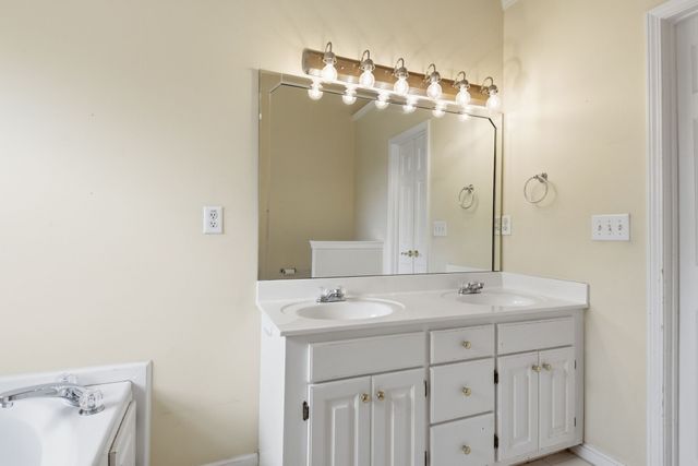 2801 Tweed Pl, Thompsons Station, TN 37179