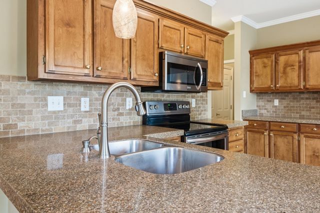 2801 Tweed Pl, Thompsons Station, TN 37179